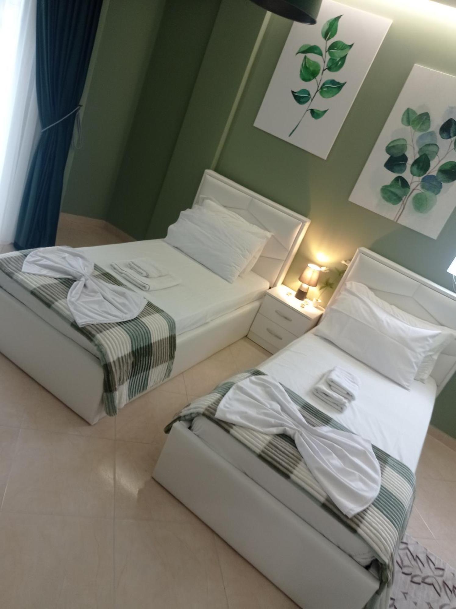 Ajilin Hotel Rooms Korce Exterior foto