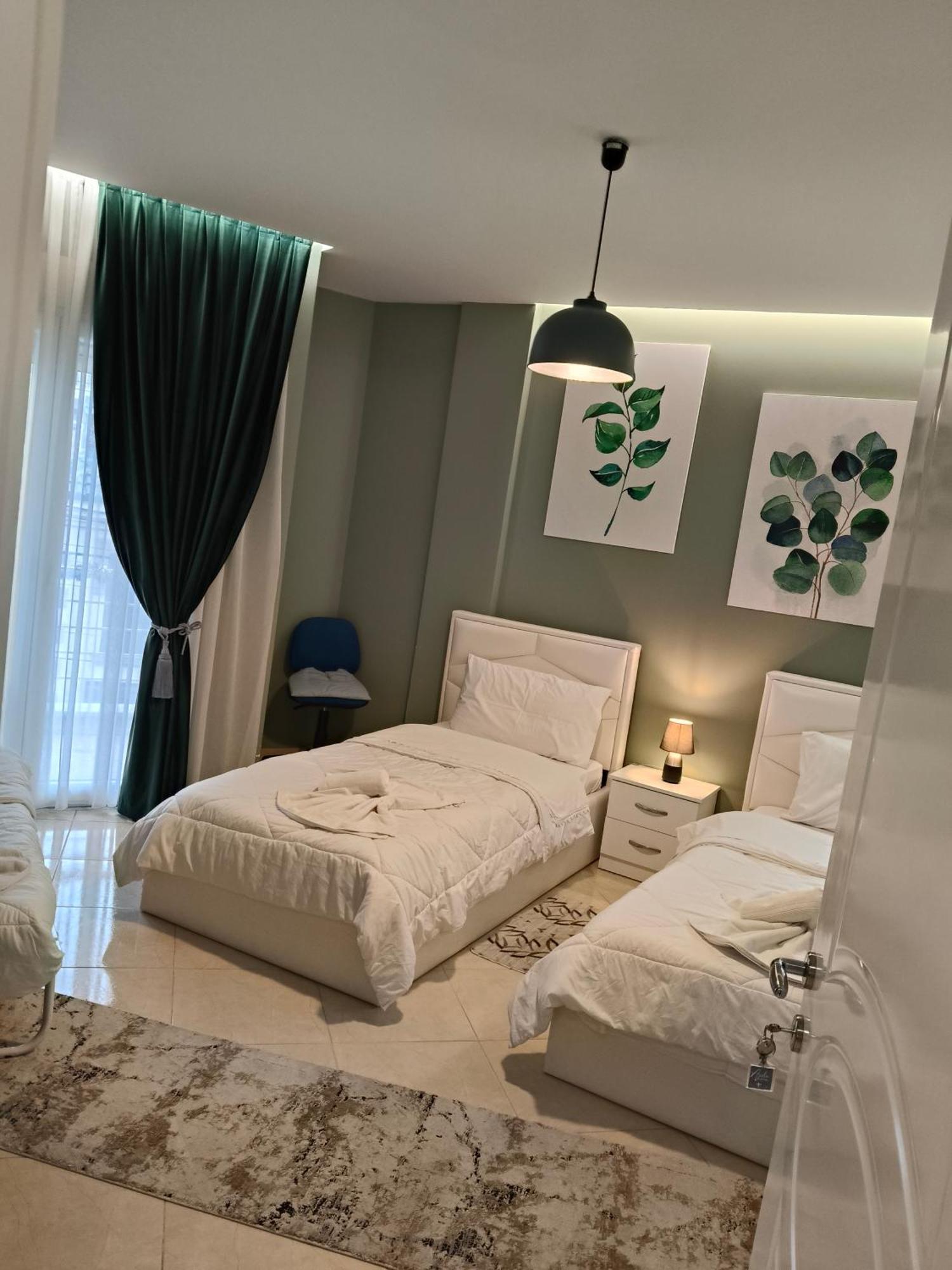 Ajilin Hotel Rooms Korce Exterior foto